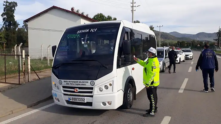 Fethiye Emniyeti'nden korona denetlemesi