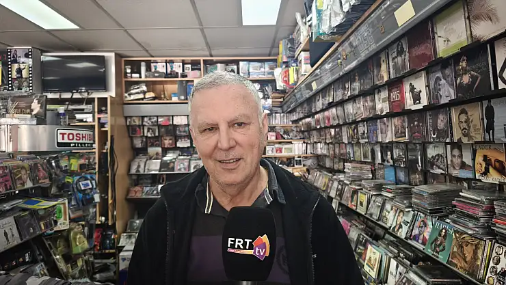 Fethiye'nin son kasetçisi teknolojiye direniyor