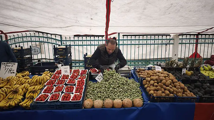 Fethiye Salı Pazarı'nda Meyve Fiyatları Cep Yakıyor! Esnaf Açıklama Yaptı