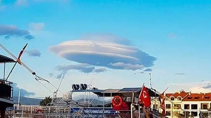 FETHİYE SEMASINDA UFO BULUTLARI