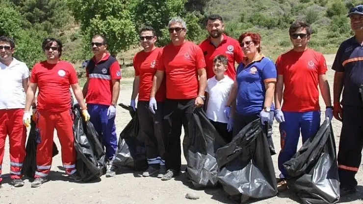 Fethiye Umke'den Çevre Temizliği