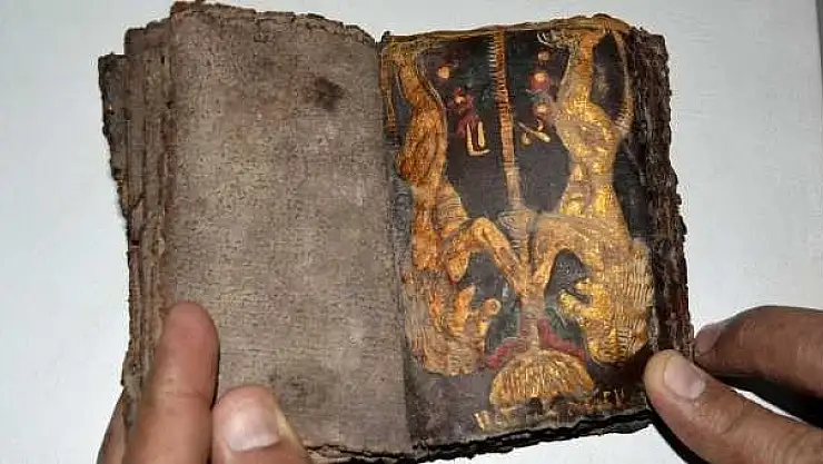 FETHİYE'DE 700 YILLIK TEVRAT ELE GEÇİRİLDİ