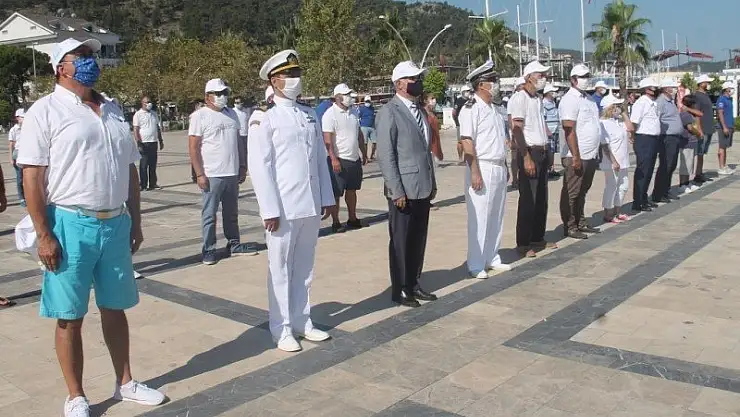 Fethiye'de çelenk sunma töreni yapıldı 