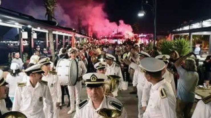 FETHİYE'DEKİ FENER ALAYINA YOĞUN KATILIM OLDU 