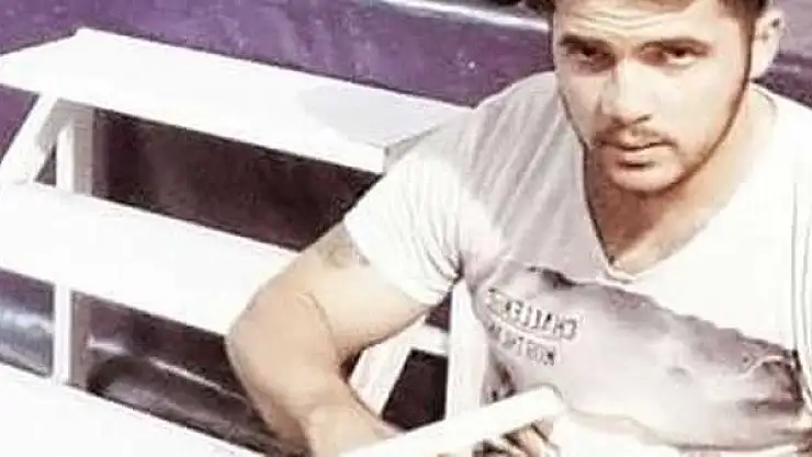 FETHİYELİ  BOKSÖR SEZER  OLPAK BELARUS'A GİDİYOR…