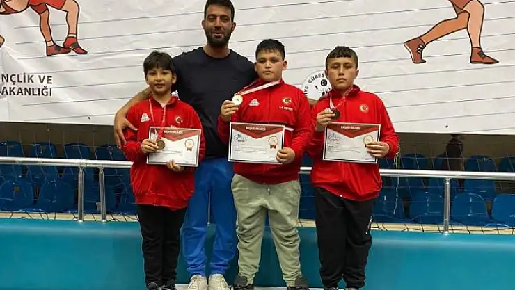 Fethiyeli minik sporculardan büyük başarı