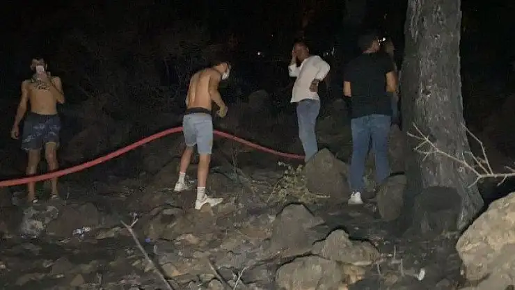 Fethiyeliler yangını söndürmek için seferber oldu