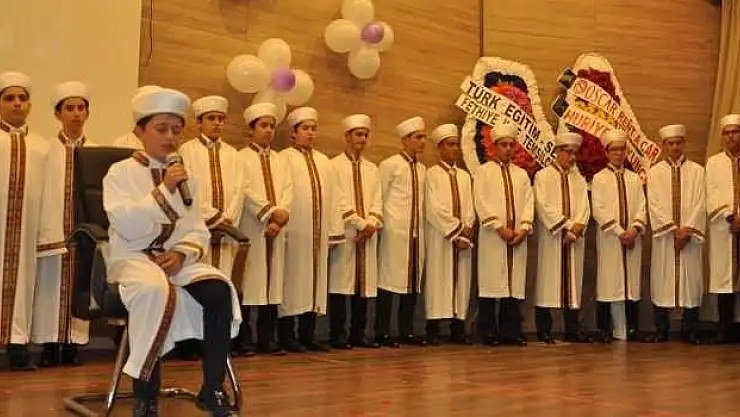 FETHİYE'NİN HAFIZLARI TAÇLANDIRILDI