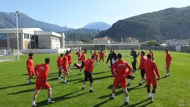 FETHİYESPOR KENDİNİ AFFETTİRECEK 