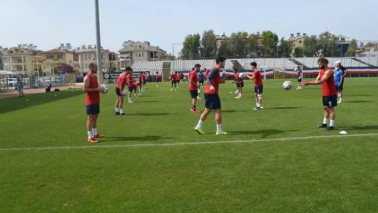 Fethiyespor, Trabzon'da maç saatini bekliyor