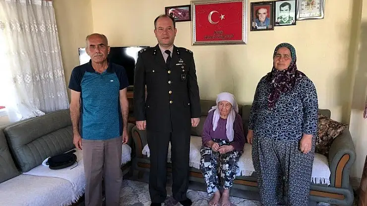 GARNİZON KOMUTANINDAN ŞEHİT BABALARINA ZİYARET 