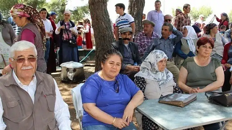 Geleneksel Bahar Şenliğine Yoğun Katılım