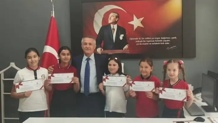 Genç yeteneklere ödülleri verildi