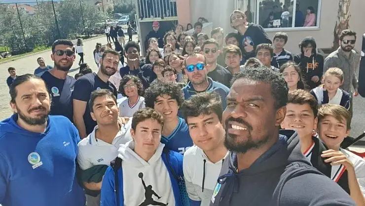 Gençlerin Fethiye'nin Dev Adamlarına olağanüstü ilgisi  