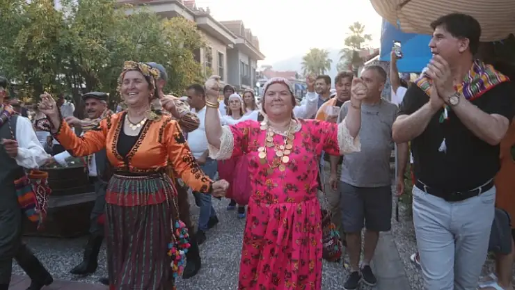 Göcek'te Yayla Göçü Renkli Görüntülerle Başladı