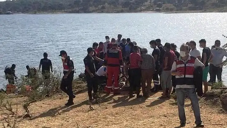 GÖLDE KAYBOLAN GENCİN CANSIZ BEDENİNE ULAŞILDI