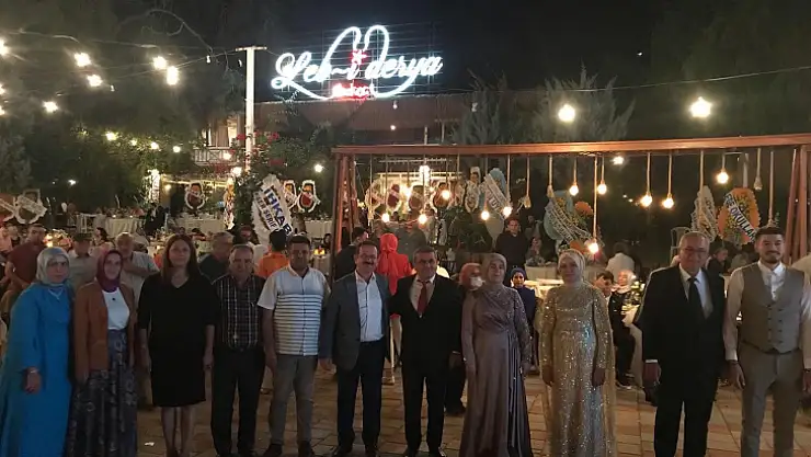 GÖRKEMLİ DÜĞÜN İLE DÜNYA EVİNE GİRDİLER    