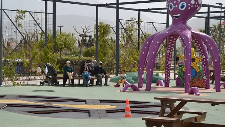 GÜNEŞLİ HAVANIN TADINI ÇIKARDILAR