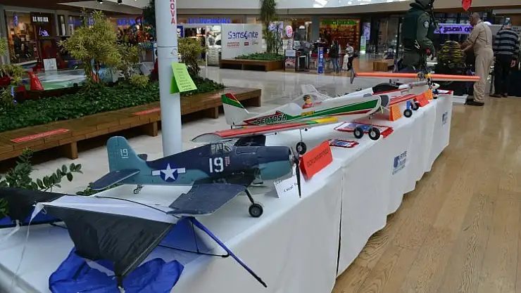 Hava Modelcilik Sergisi Erasta Avm'de