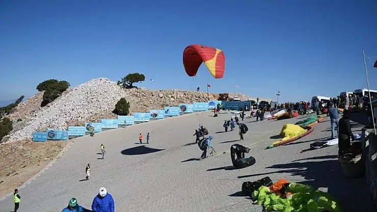 Hava Oyunları Festivali renkli görüntüler ile başladı.