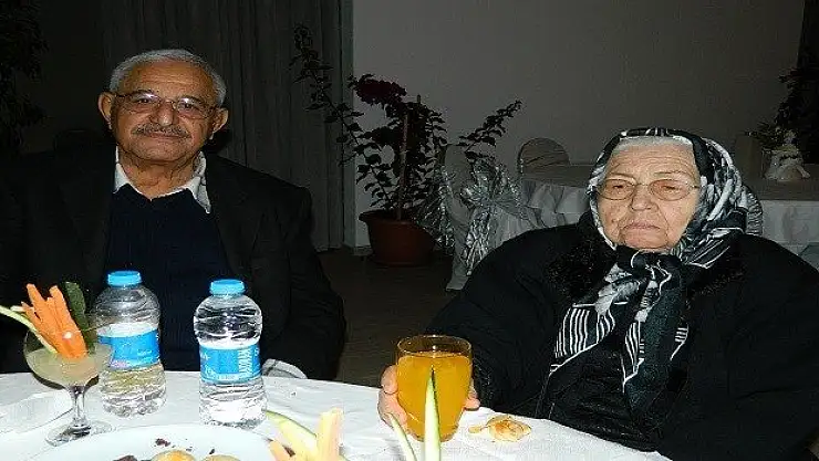 Hayat Arkadaşını Kaybetti