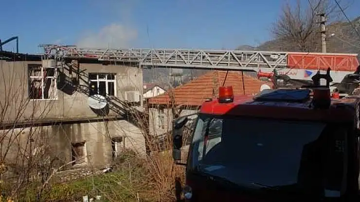 HEM KORKUTTU HEM ÜZDÜ