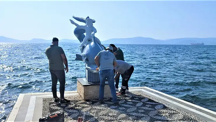 Hermias Heykeli Yeniden Güllük Halkıyla Buluştu