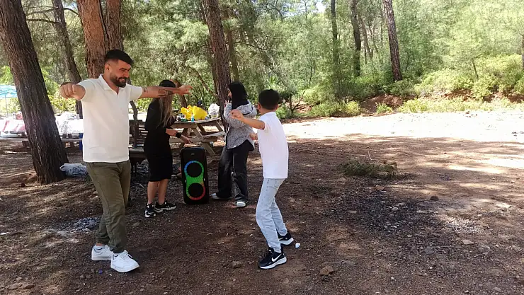 Hıdırellez Şenliği Aksazlar Koyu'nda kutlandı