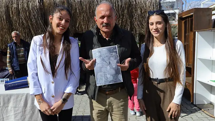 İki Kardeşten Başkan Adayı Saatcı'ya Süpriz Fotoğraf