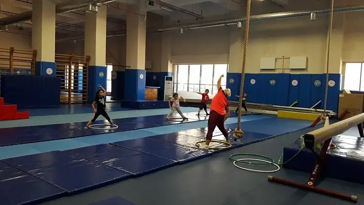 İlman 'Spor tesislerimizde faaliyetleri kontrollü olarak başlattık'