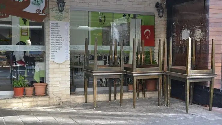 İşletmelerin açılışı salgının seyrine bağlı olacak 