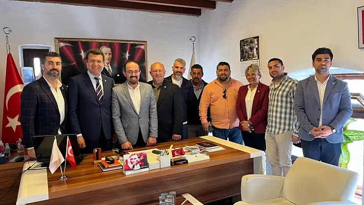 İYİ Parti milletvekili adayı Mehmet tosun, Bodrum'da oda başkanlarını ziyaret etti