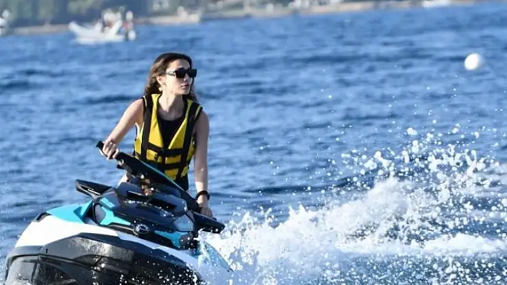 Jet-ski şovu