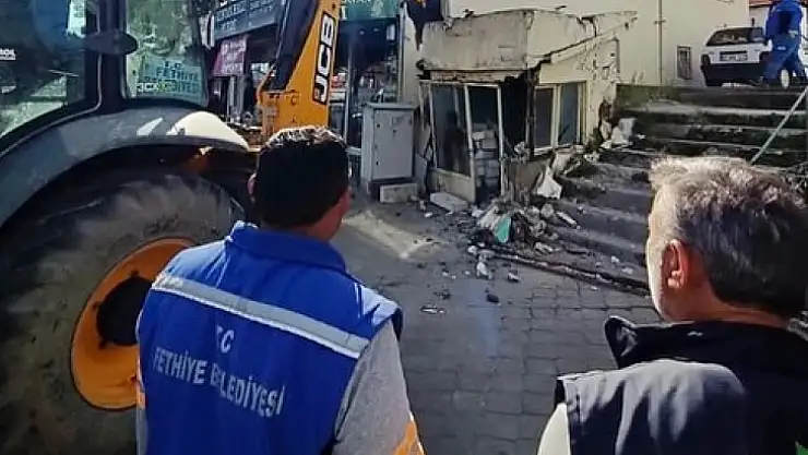 Kaçak yapı yıkımları devam ediyor