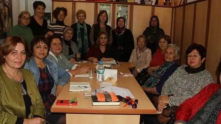 'KADINA YÖNELİK ŞİDDETİ SONLANDIRMAK İÇİN BİRLEŞİN'