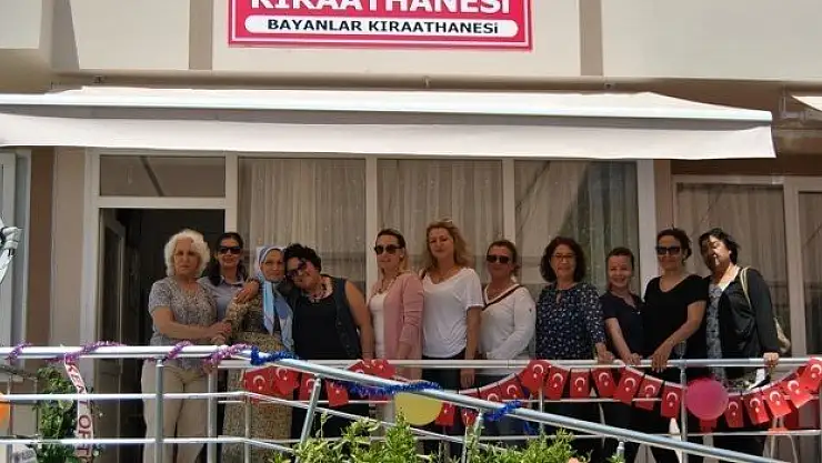 Kadınlar İçin 'Kadınlar Kıraathanesi'