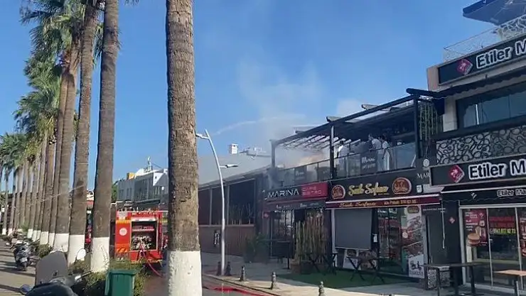 Kafede yangın paniği