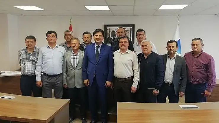 Karaca  'Esnaf olmazsa Belediye'de olmaz'