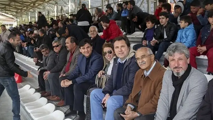 Karaca 'Gençleri spor yapmaya yönlendireceğiz'