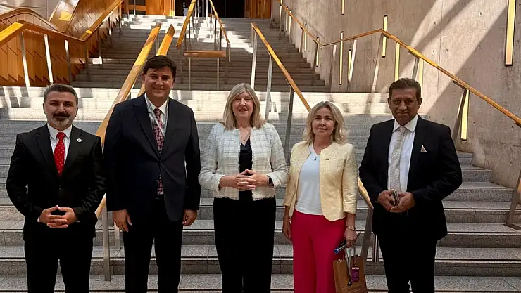 Karaca, İskoçya'ya Gitti