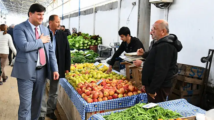 KARACA SALI PAZARI'NDA ESNAFLARLA BİR ARAYA GELDİ