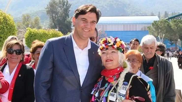 Karaca'ya kadınlardan destek