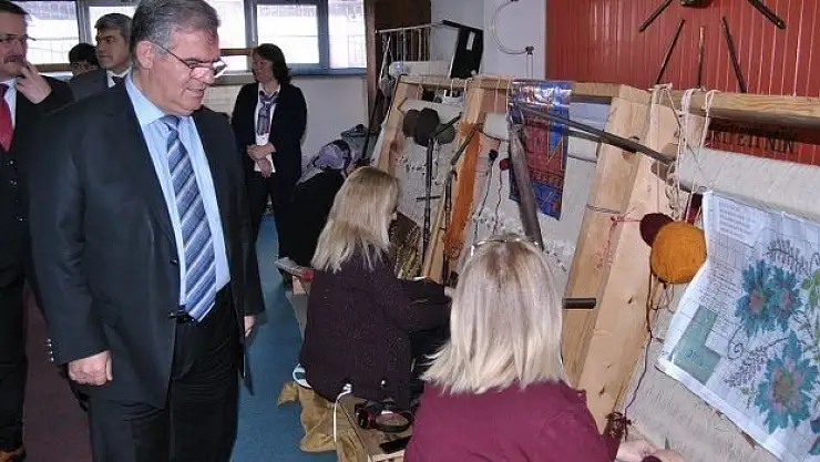 Kaymakam Çalık' Tan   Sanat  Kurslarına   Ziyaret