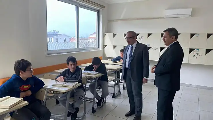 KAYMAKAM KARAMAN, 15 TEMMUZ ŞEHİTLERİ KUR'AN KURSU'NU ZİYARET ETTİ