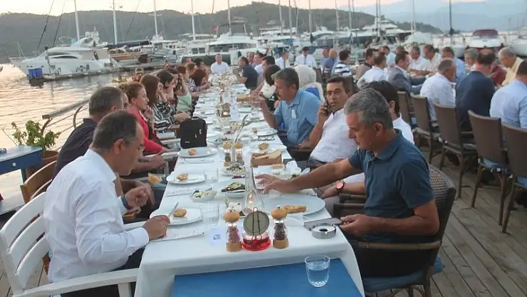 KAYMAKAM ŞAHİNER'E VEDA YEMEĞİ 