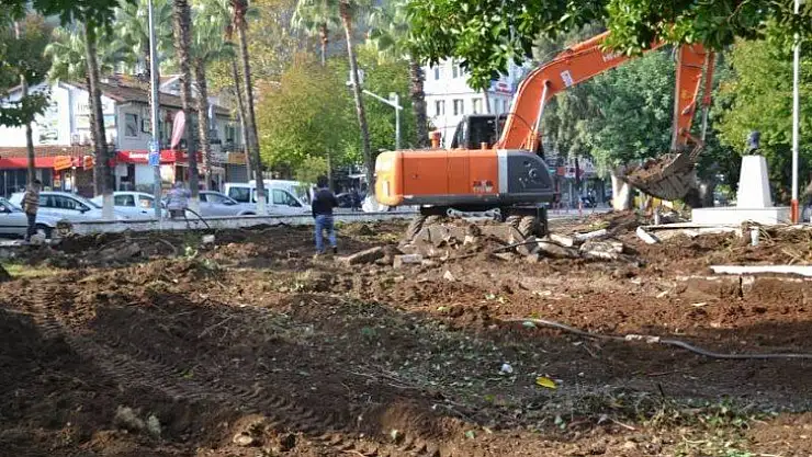 Kaymakamlık Binası'nda çevre düzenleme çalışmaları sürüyor