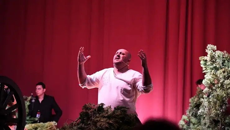 Kent Orkestrası eşliğinde destansı türküler okundu