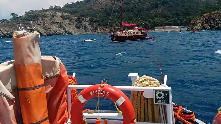 Kıyı Emniyetten yanan tekneye müdahale