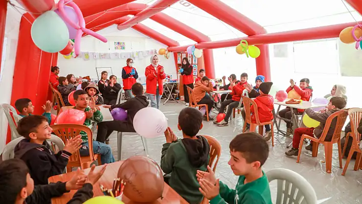 KIZILAY'DAN AFETZEDE ÇOCUKLARA YÖNELİK PSİKOSOSYAL DESTEK 