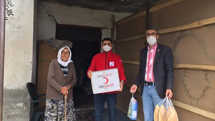 Kızılay Fethiye Şubesi yardım eli uzattı